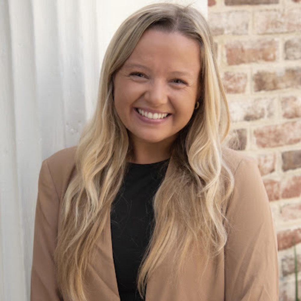 Meet your Posher, Brooke